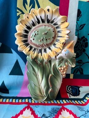 Ceramic Sunflower Vase with Bird Accent - Yellow & Green